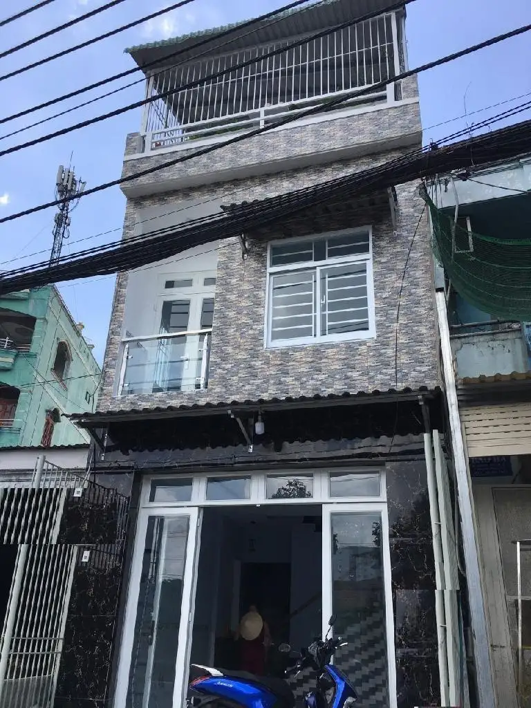 Bán nhà Mặt Tiền Kinh Doanh Quốc Lộ 1A, Đông Hưng Thuận, Q12, DT 51m2 (4.2 x 12) x 3 tầng, Chỉ 3.35 tỷ TL