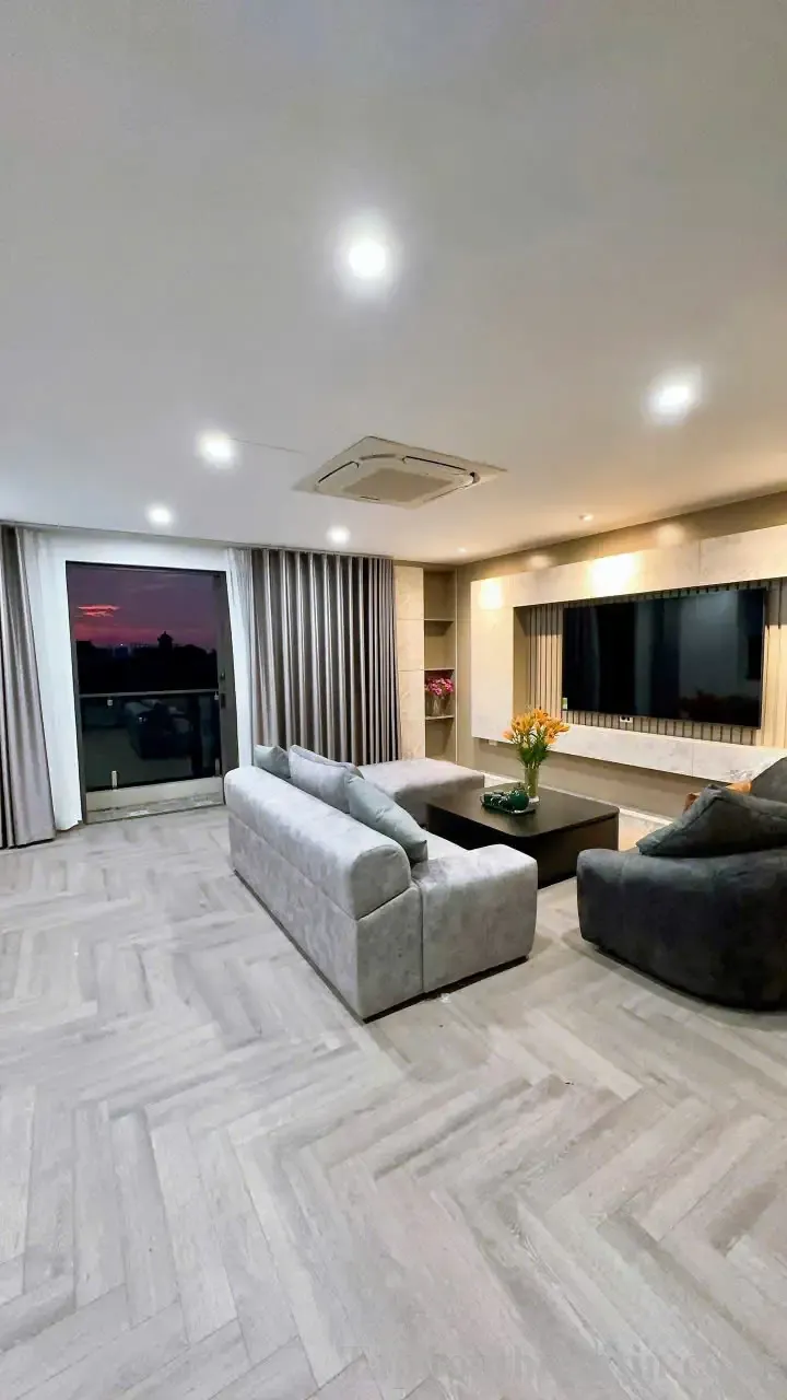 SIÊU PHẨM BIỆT THỰ LONG BIÊN – HƯỞNG TRỌN TIỆN ÍCH KHU BIỆT THỰ MINH TÂM – THANG MÁY – FULL NỘI THẤT CAO CẤP GIÁ 14,8 TỶ SIÊU PHẨM BIỆT THỰ LONG BIÊN -TƯ ĐÌNH – HƯỞNG TRỌN TIỆN ÍCH KHU BIỆT THỰ MINH TÂM – THANG MÁY – FULL NỘI THẤT CAO CẤP GIÁ 14,8 TỶ