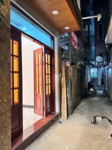 Bán nhà Khâm Thiên, Đống Đa – Nhà đẹp – Full nội thất – Dân xây – Ngõ rộng – 37,7m2, 5 Tầng, Chỉ 5,9 Tỷ