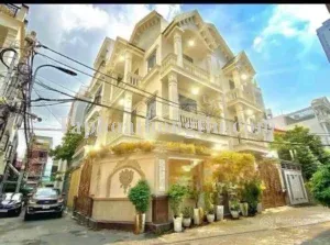 Biệt thự căn góc Q7,Diện tích ngang 7m dài 13m. 3 tầng. Nhà mới đẹp giá chỉ 12tỷ