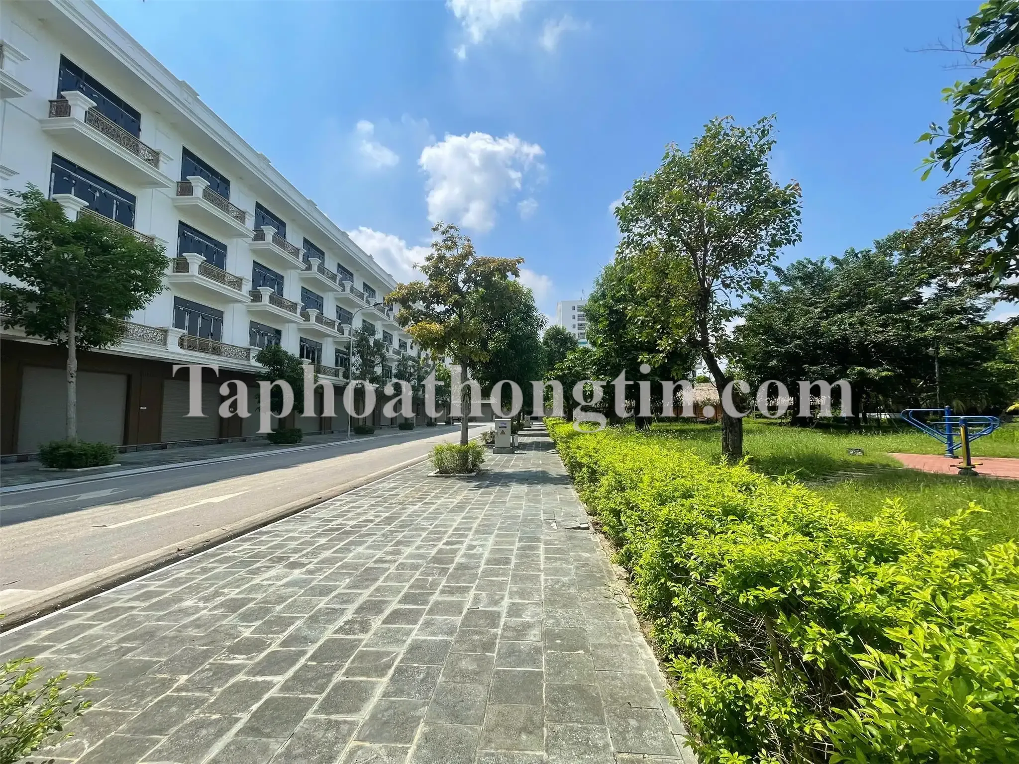 3.2 TỶ SANG TÊN SỔ NGAY. NHÀ PHỐ 4 TẦNG, TP.THANH HÓA. CĐT: 0966 343 969 2