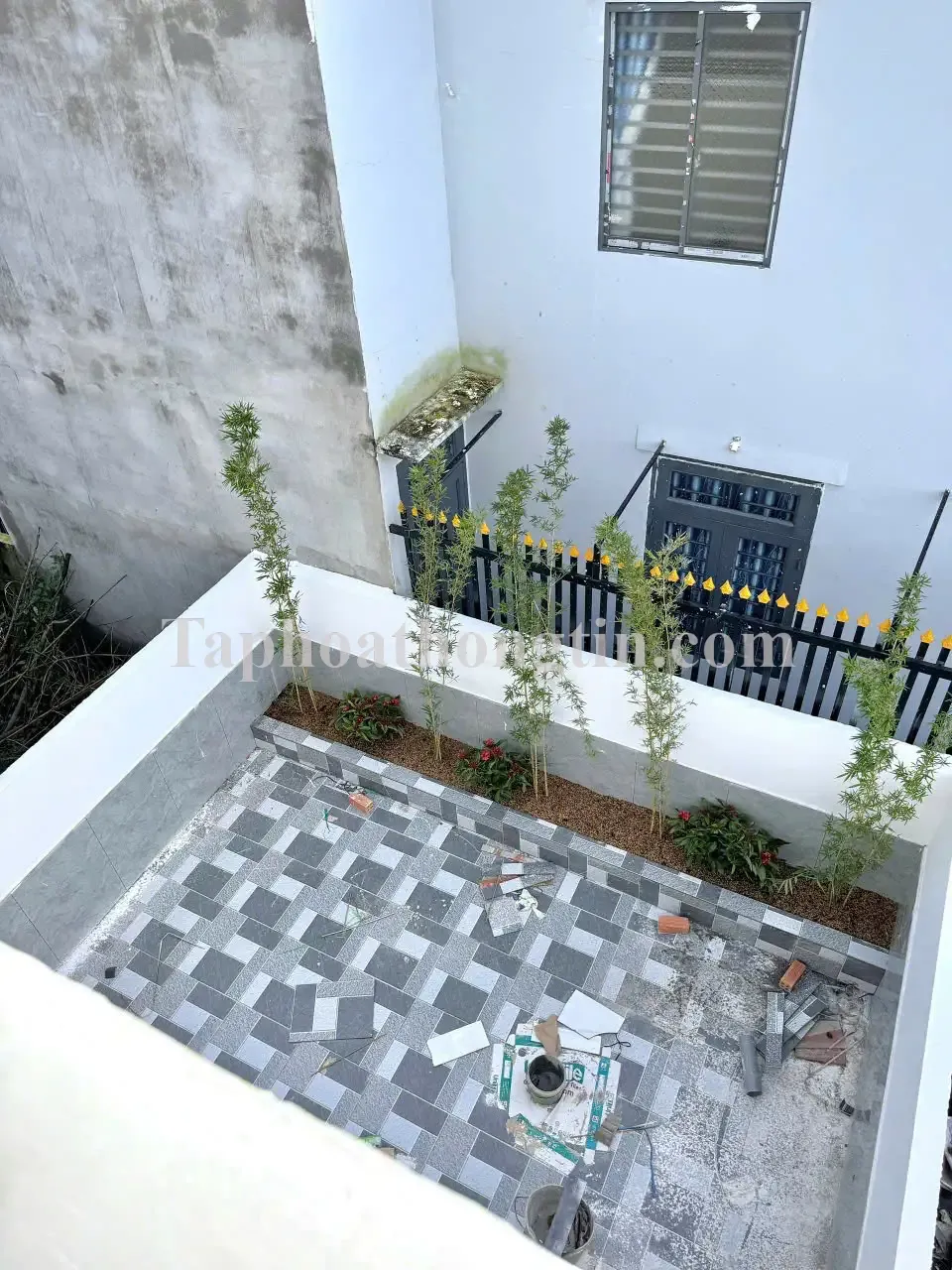 Nhà 2 lầu xây mới trong khu dân cư đẹp nhất Phường Bửu Long 3