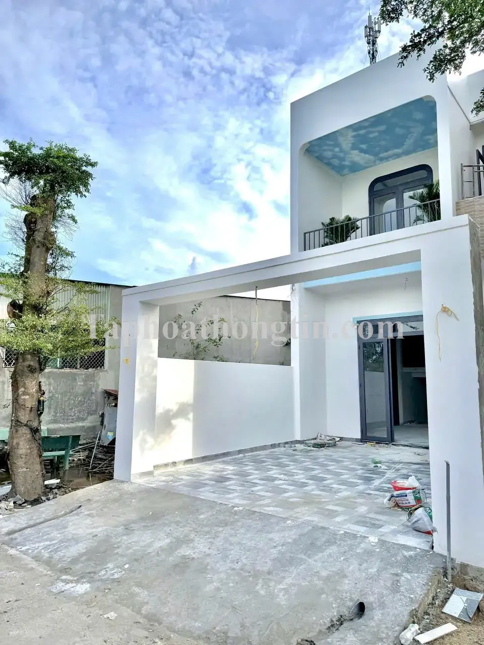 Nhà 2 lầu xây mới trong khu dân cư đẹp nhất Phường Bửu Long 4