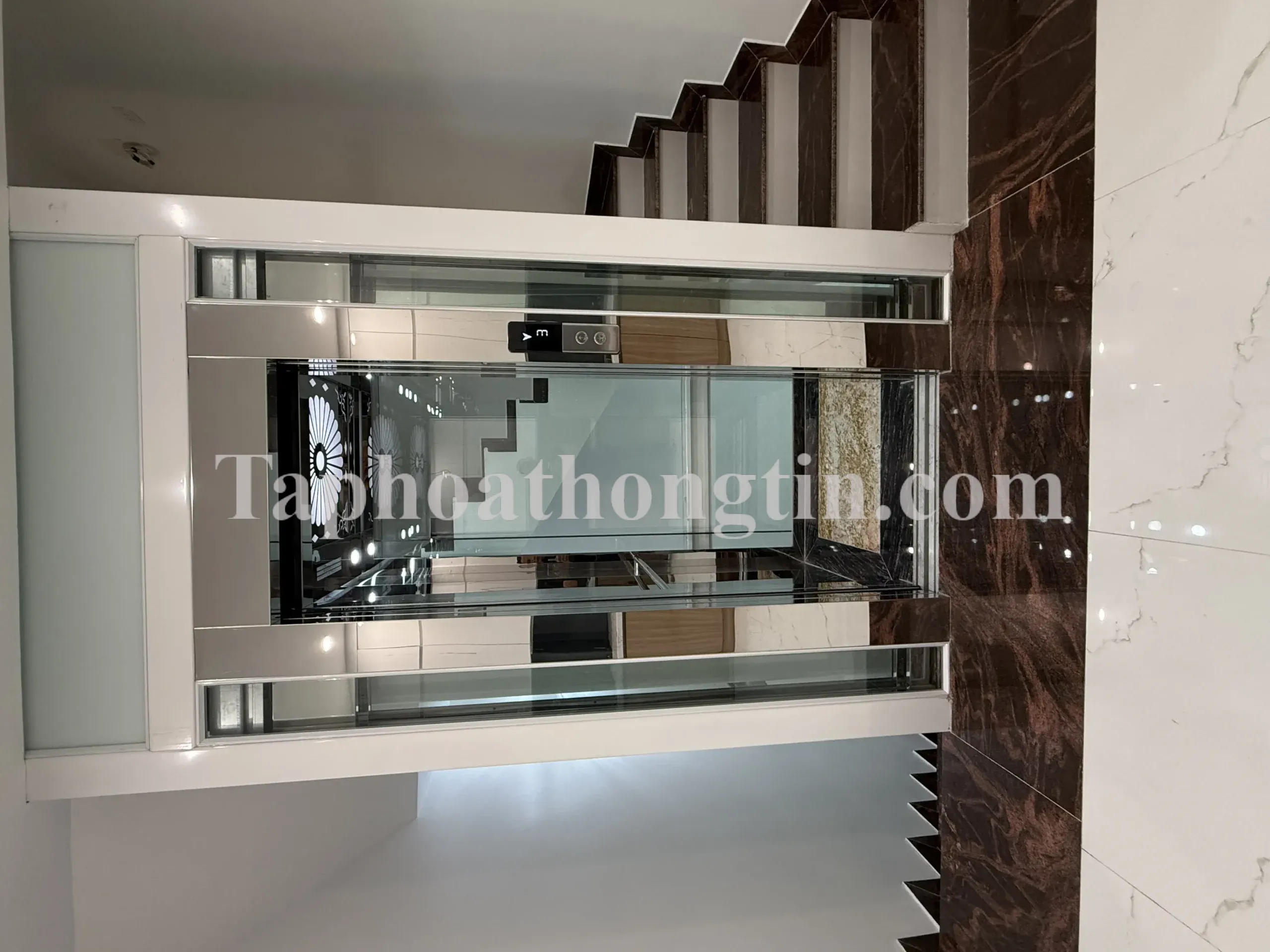 Bán nhà 6 tầng Khu phân lô số 5 ngõ 210/28 đường Hoàng Quốc Việt 2
