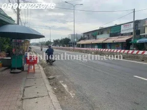 Bán lô đất thổ cư Long Định, Cần Đước, nằm sau mặt tiền DT 830B chỉ một căn nhà