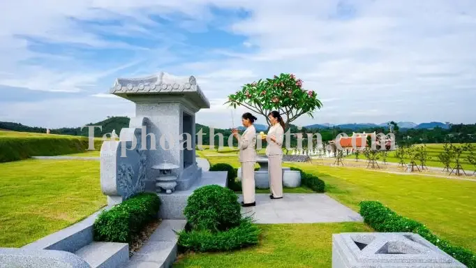 Bán đất khuôn viên mộ Gia Đình diện tích 20,30,40,60,80m2. Giá bán chỉ từ 11 triệu/m2. Mở bán đợt 1 chiết khấu cao, giá tốt cho nhà đầu tư thông minh 2