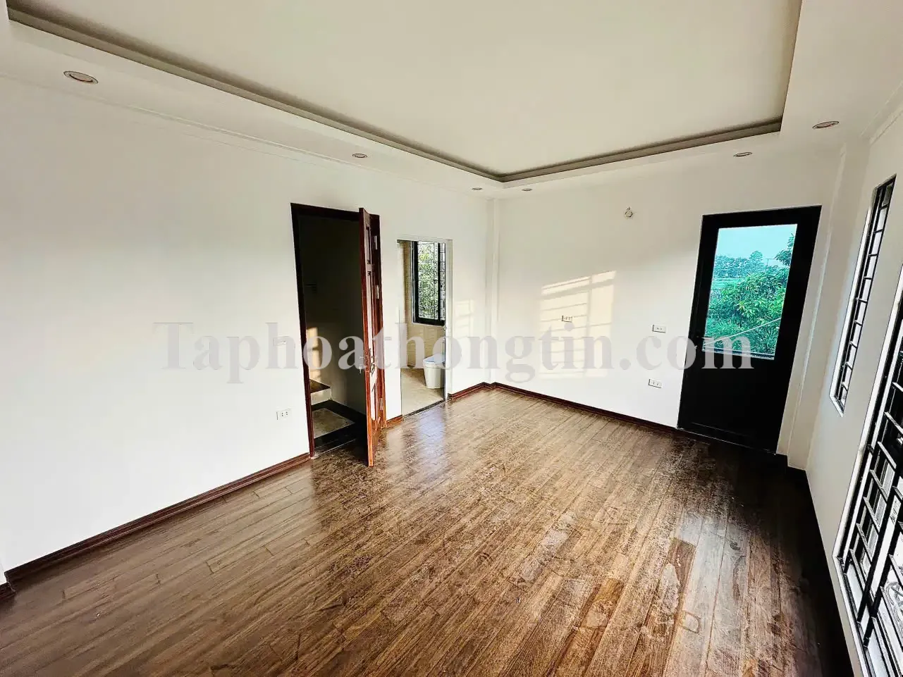Tìm đâu 1 căn nhà đẹp hơn 2 mặt tiền rộng rãi căn góc 5 tầng xây mới ô tô đỗ cửa ngõ to thoáng KV PHÚ LƯƠNG 3