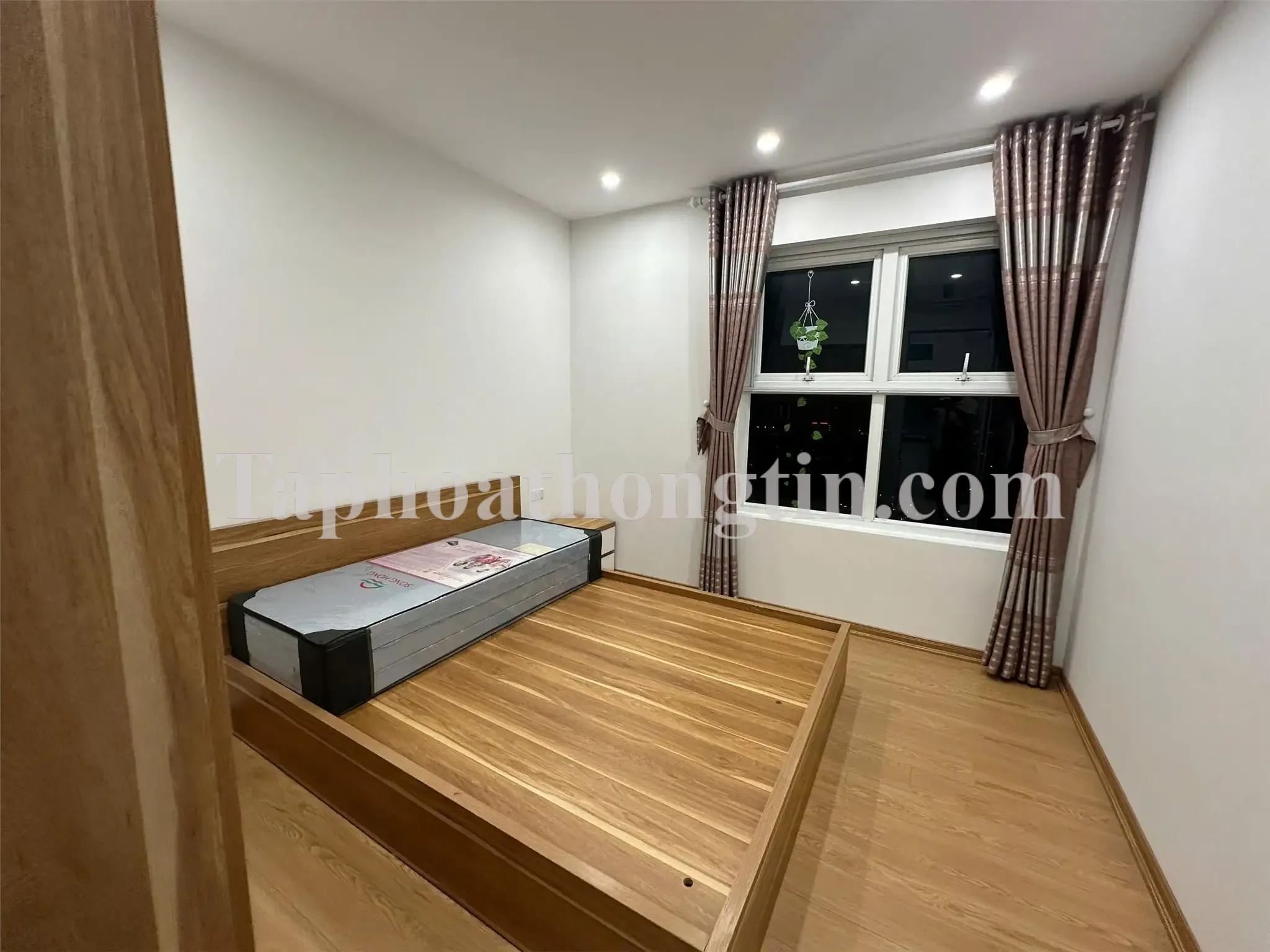 Bán Căn Hộ Chung Cư FLC Star Tower 78m² với 2 phòng ngủ, 2 vệ sinh, nội thất đầy đủ, giá tầm 4 tỷ 3