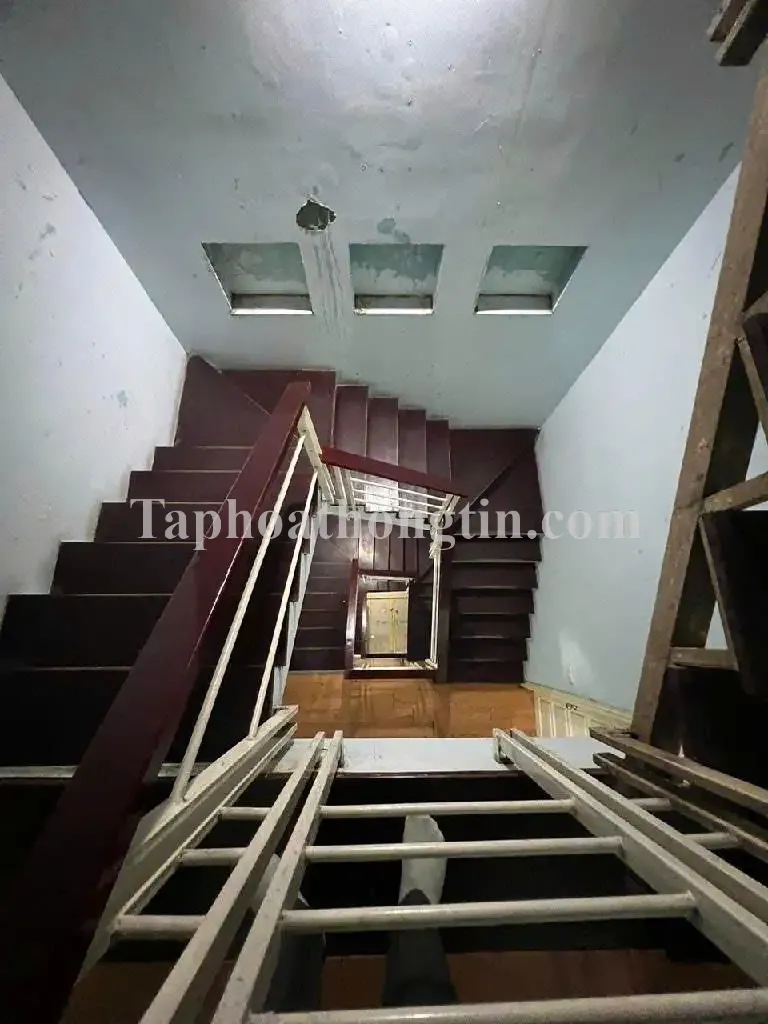 Nhà khu ĐTM Đại Kim cực hiếm, phân lô bàn cờ, thoáng trước sau, 3 ô tô tránh, vỉa hè 2 bên, để ở hoặc làm VP công ty rất thuận tiện – giá 17,5 tỷ. (Chỉ đăng tin thật) 4