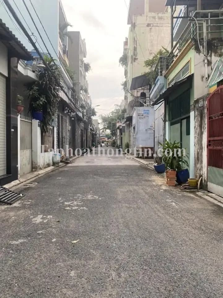 NHÀ TÂN CHÁNH HIỆP – QUẬN 12 – NHÀ 2 TẦNG THIẾT KẾ SANG TRỌNG MỚI TINH – HẺM NHỰA XE HƠI 5M THÔNG TỨ TUNG – NGAY CHỢ HẠT ĐIỀU – GIÁ 4.4 TỶ 2