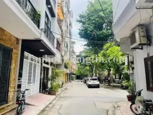ĐẲNG CẤP, KHU PHÂN LÔ HỒNG HÀ – BA ĐÌNH, ÔTÔ TRÁNH, VỈA HÈ: 32M, 5T, GIÁ 10.5 TỶ