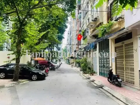 ĐẲNG CẤP, KHU PHÂN LÔ HỒNG HÀ – BA ĐÌNH, ÔTÔ TRÁNH, VỈA HÈ: 32M, 5T, GIÁ 10.5 TỶ