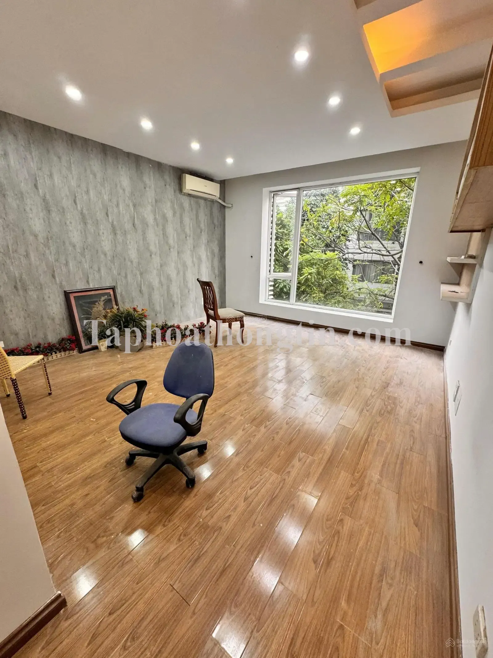 Bán nhà phân lô Mai Dịch, 70m2 x 6 Tầng, thang máy, tiềm năng x2 x3 sau quy hoạch 3