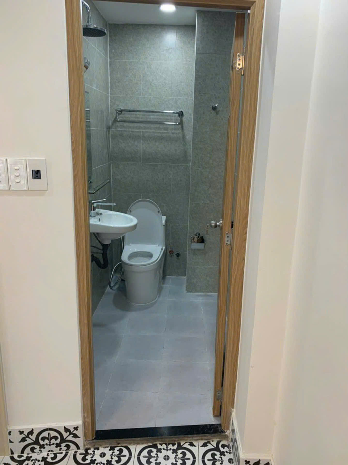 Bán nhà mặt tiền Đường Số 5, Khu Bàu Cát 2, Phường 10, Quận Tân Bình. 2