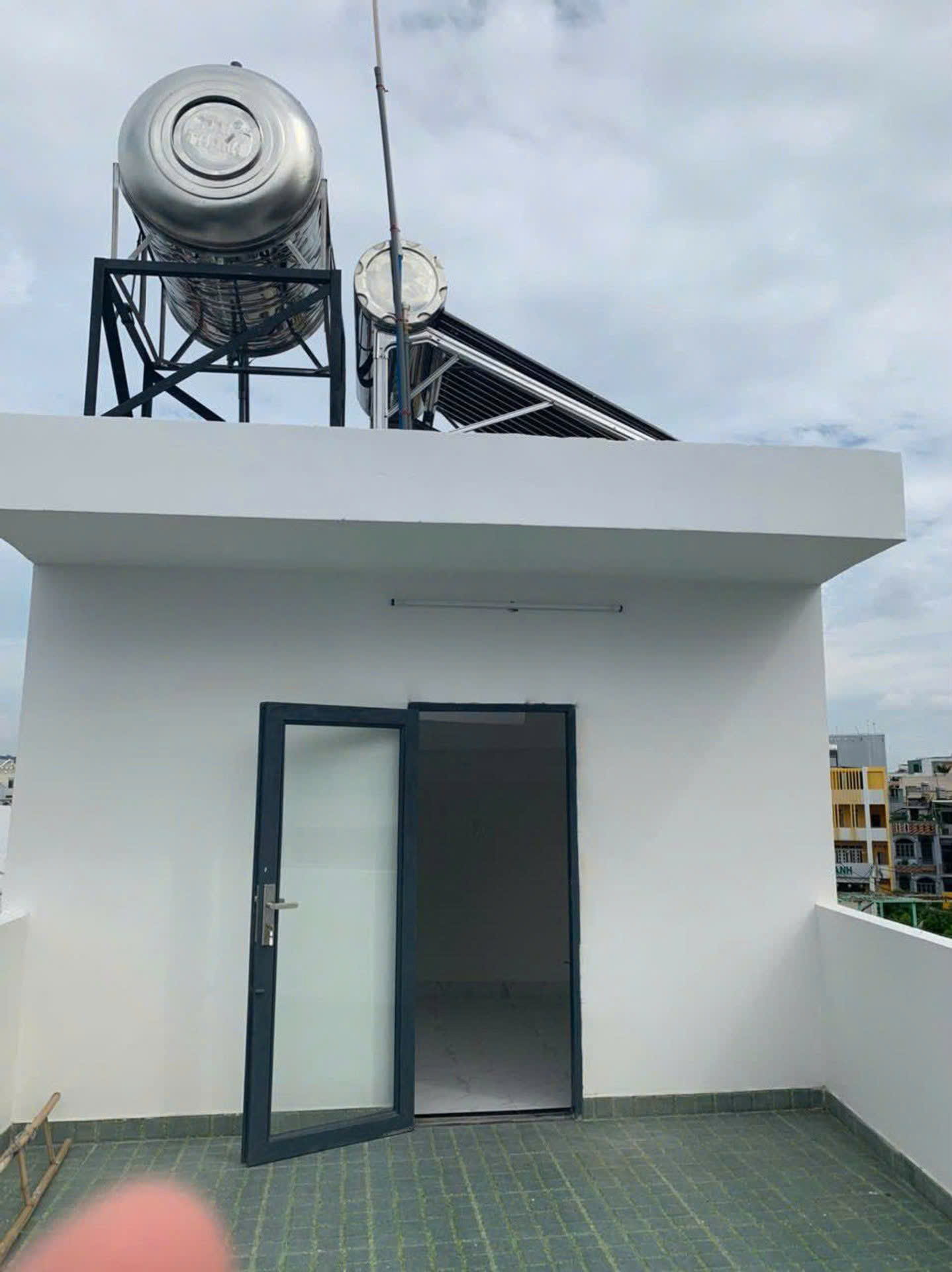 Bán nhà mặt tiền Đường Số 5, Khu Bàu Cát 2, Phường 10, Quận Tân Bình.
