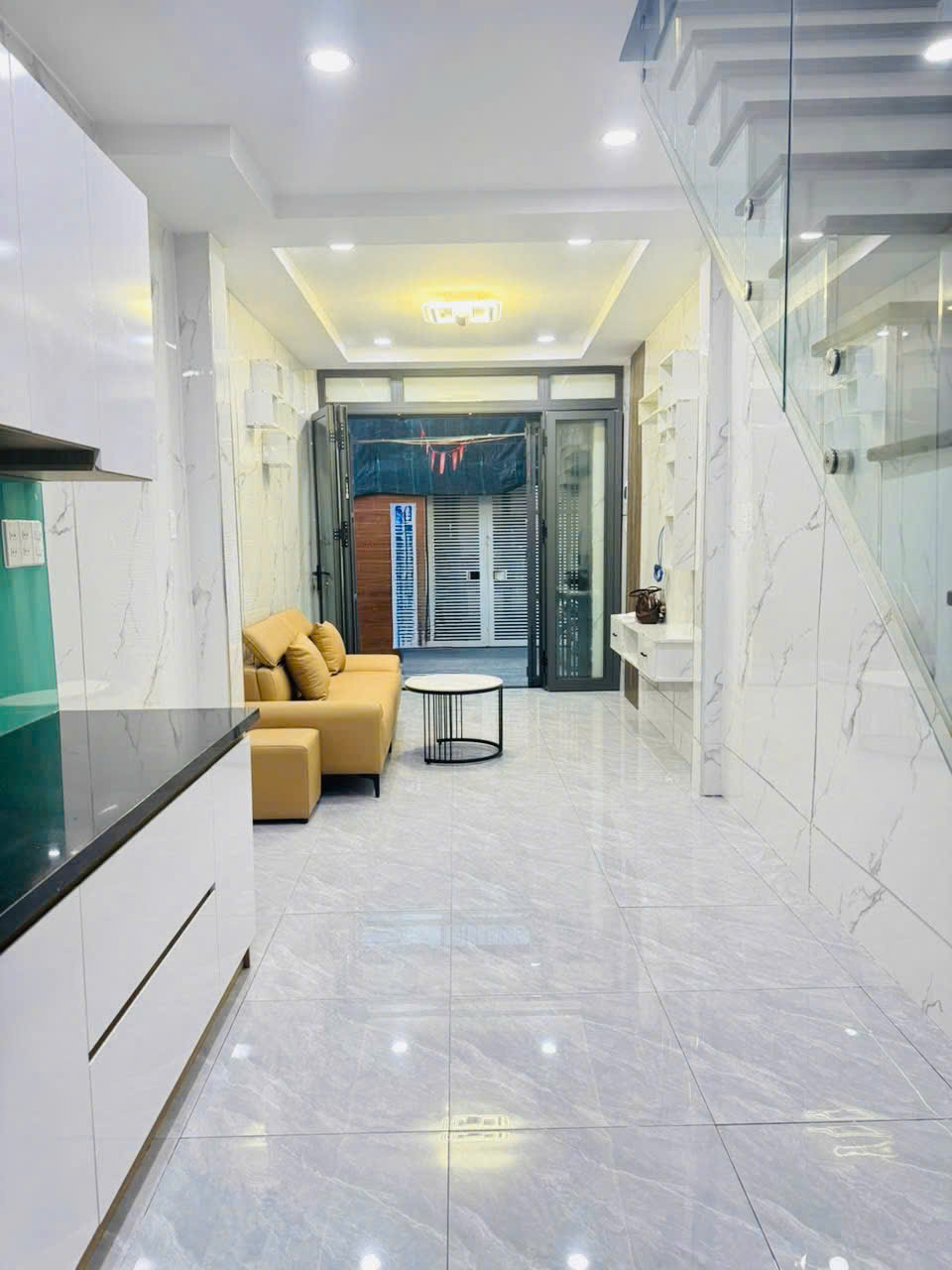 BÁN NHÀ MỚI KHU BÀN CỜ MUA BÁN SẦM UẤT (Sát chợ Xóm Mới), TTTP NHA TRANG.