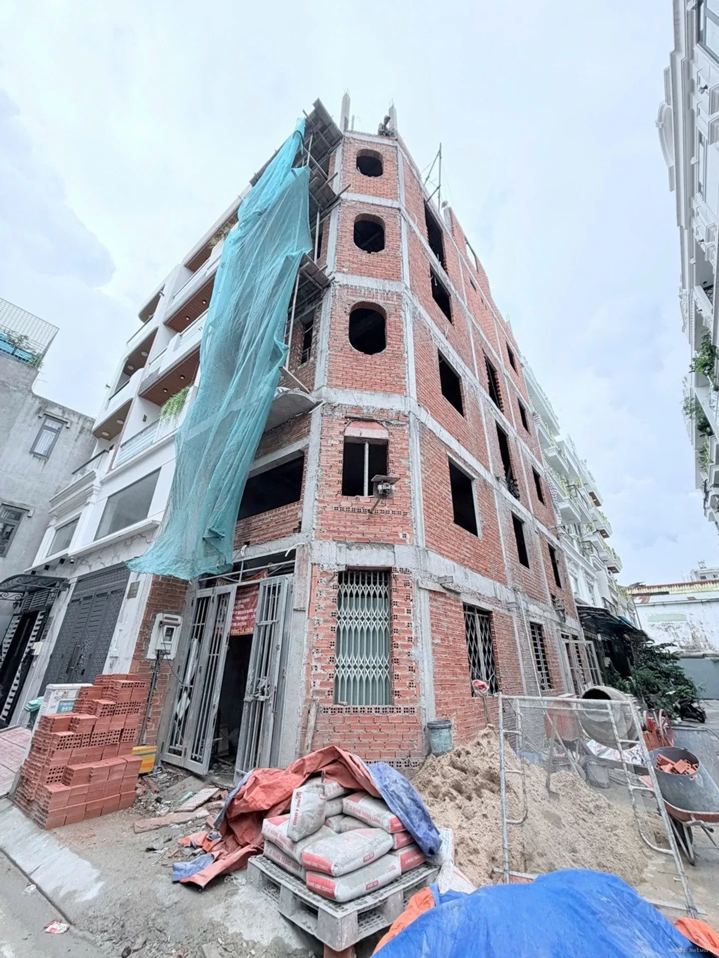 V.I.P nhất khu an ninh, LVQ, hẻm xe hơi 10m, 64m2, thang máy, 14 tỷ 2