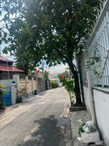 HOT HOT – CHÍNH CHỦ CẦN BÁN ĐẤT VỊ TRÍ ĐẸP TẶNG KÈM NHÀ TẠI 293/23 đường 30.4, Phú Thọ, Thủ Dầu Một , Bình Dương