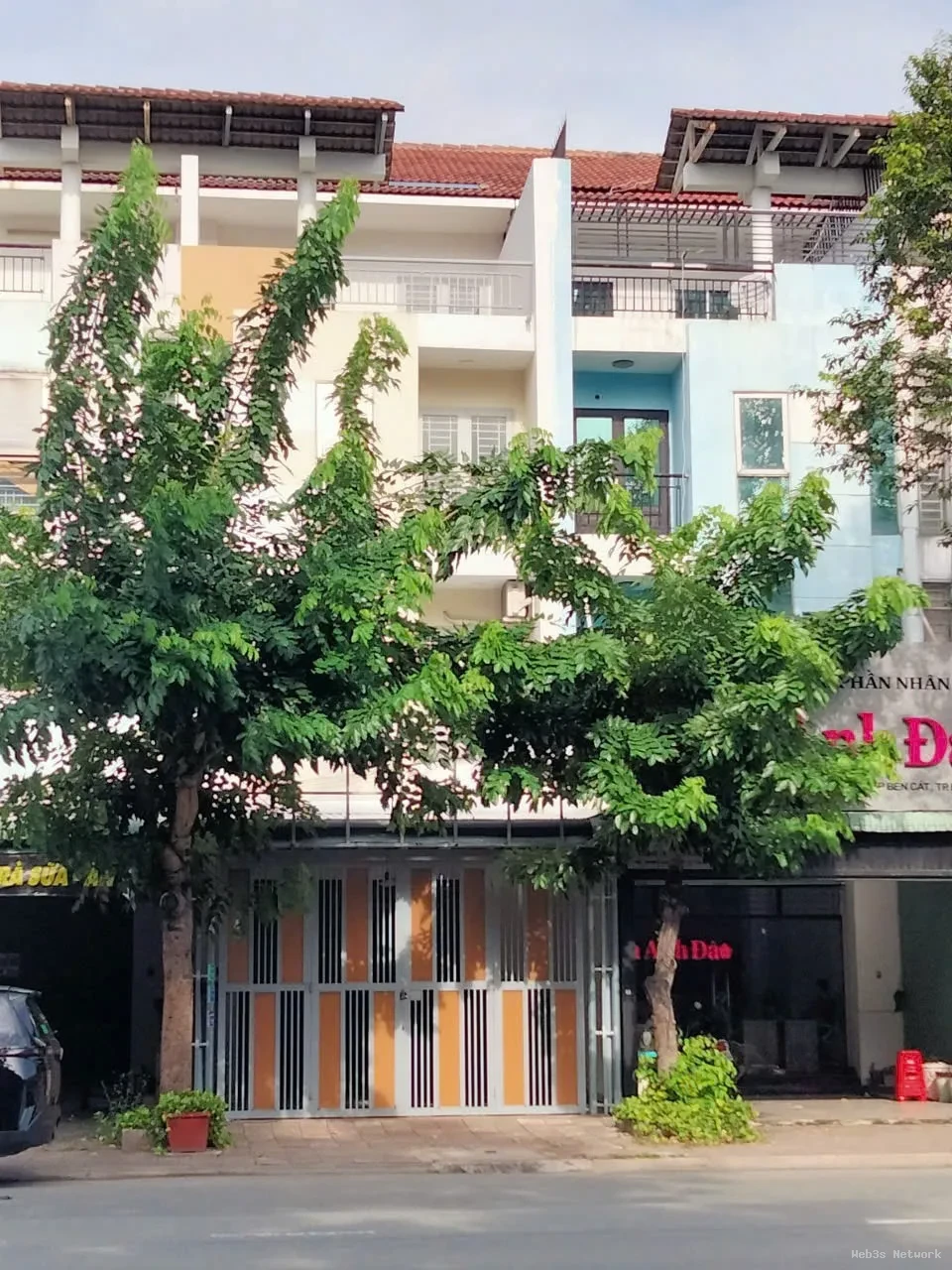 NHÀ ĐẸP- GIÁ TỐT BÁN NHANH NHÀ LẦU 115M2 – MẶT TIỀN ĐƯỜNG 6 LÀN tại Bết Cát tỉnh Bình Dương