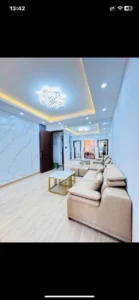 Tập thể ngân hàng chùa bộc . Còn mới 70% . Không nằm trong việc QH. Giá 3.3 tỷ sở hữu tầng 3 . Sổ đỏ chính chủ . Em Hà : 0944493291.